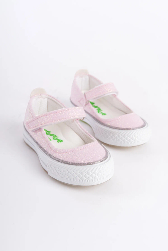 کفش بچه گانه مارک