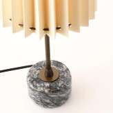 چراغ رومیزی LED هوشمند قابل حمل