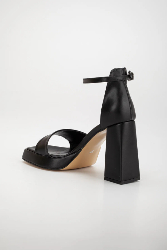 کفش زنانه پاشنه بلند