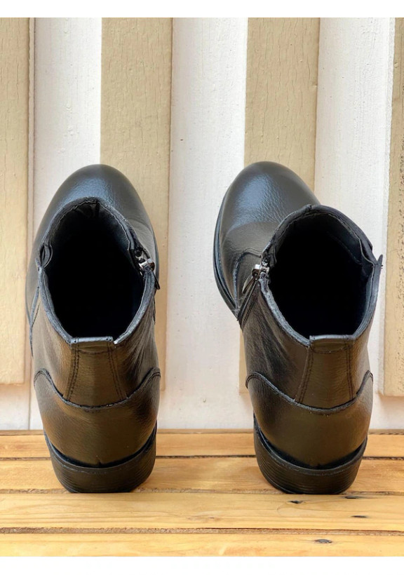 چکمه مردانه چرم اصل Muggo