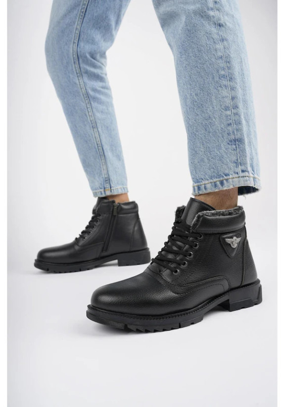 چکمههای زمستانی مردانهی Muggo Canyon با آستر خز و بند، مشکی