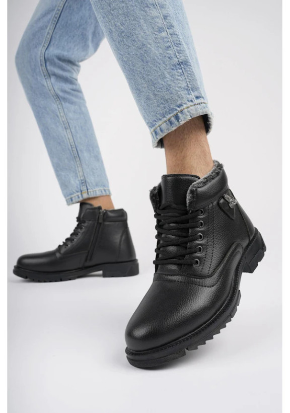 چکمههای زمستانی مردانهی Muggo Canyon با آستر خز و بند، مشکی