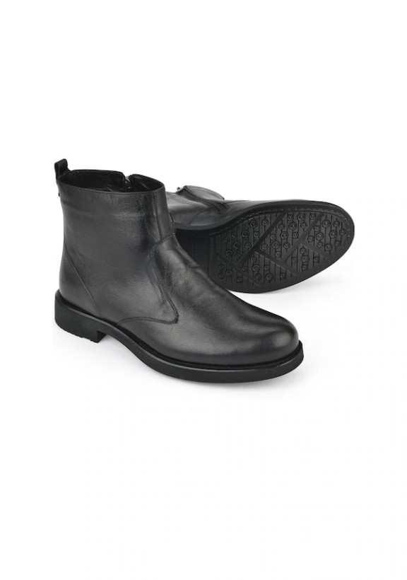 چکمههای چرم اصل مردانه