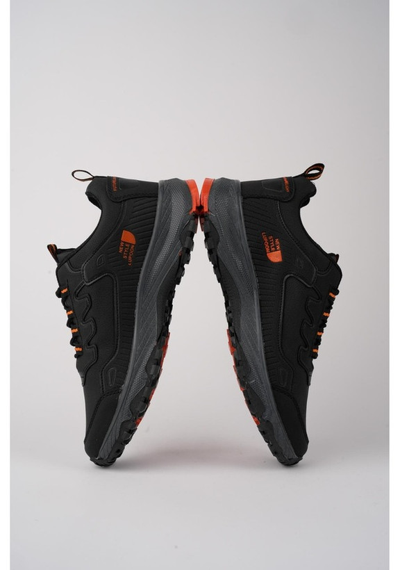 کفشهای کوهنوردی ضد آب