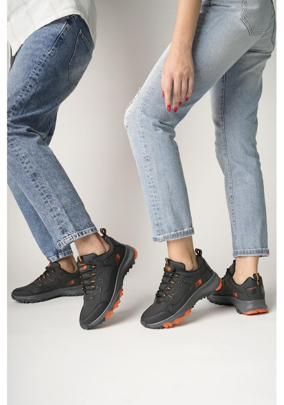 کفشهای کوهنوردی ضد آب