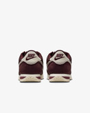 کتونی روزمره زنانه Nike Cortez Textile برند Nike (نایک)