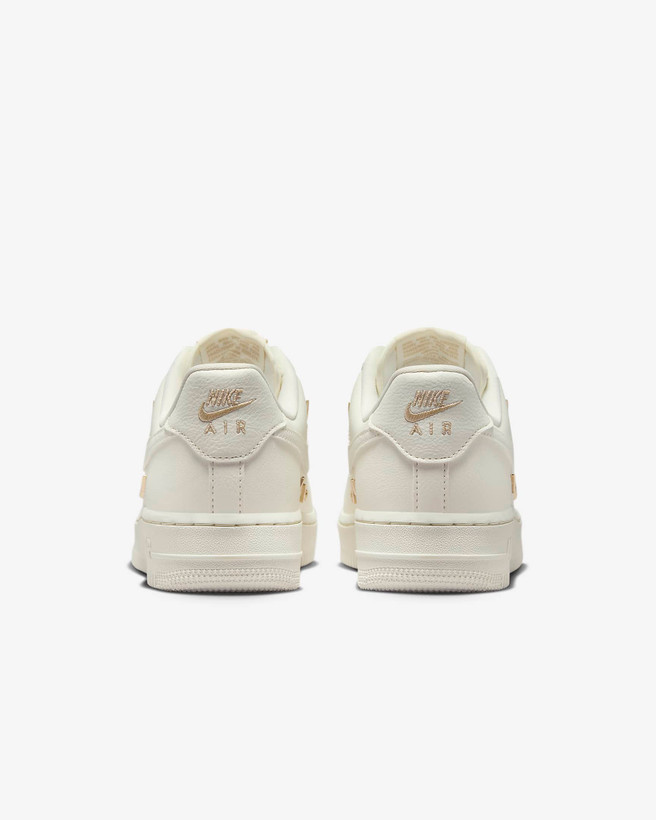 کتونی روزمره زنانه Nike Air Force 1 ’07 LX برند Nike (نایک)