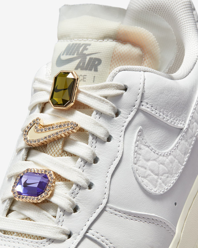 کتونی روزمره زنانه Nike Air Force 1 Low Premium برند Nike (نایک)
