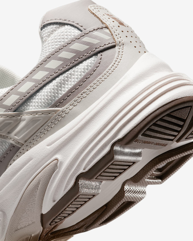 کتونی روزمره زنانه Nike Initiator برند Nike (نایک)