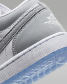 کتونی روزمره زنانه Air Jordan 1 Low برند Nike (نایک)