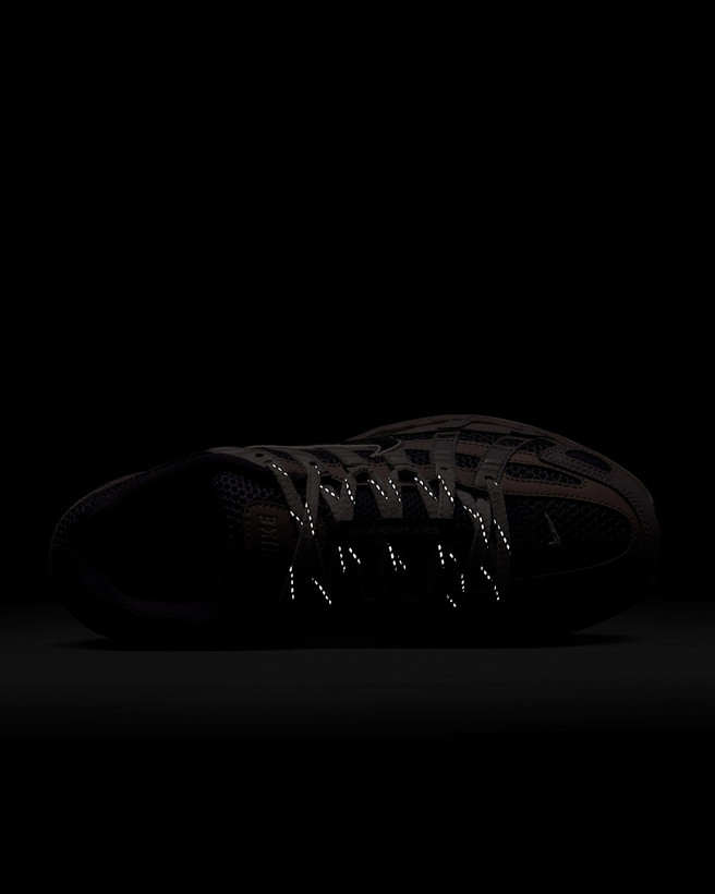 کتونی روزمره زنانه Nike P-6000 SE برند Nike (نایک)