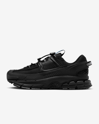 کتونی روزمره زنانه Nike Zoom Vomero Roam برند Nike (نایک)