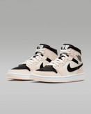کتونی روزمره زنانه Air Jordan 1 Mid برند Nike (نایک)