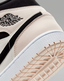 کتونی روزمره زنانه Air Jordan 1 Mid برند Nike (نایک)