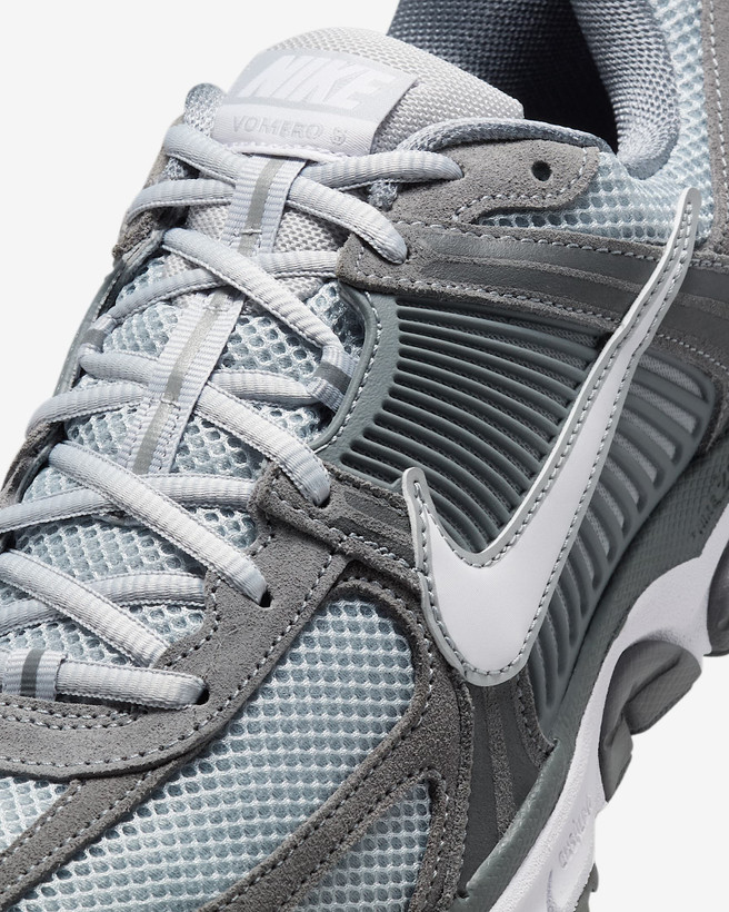 کتونی روزمره زنانه Nike Zoom Vomero 5 برند Nike (نایک)
