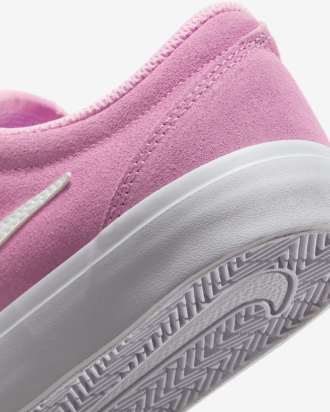 کتونی روزمره زنانه Nike Charge Suede برند Nike (نایک)
