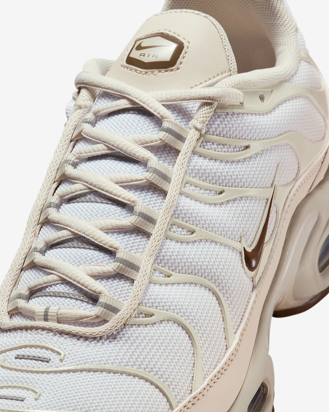 کتونی روزمره زنانه Nike Air Max Plus SE برند Nike (نایک)