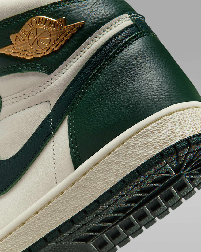 کتونی روزمره زنانه Air Jordan 1 Retro High OG برند Nike (نایک)