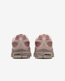 کتونی روزمره زنانه Nike Air Max Moto 2K برند Nike (نایک)