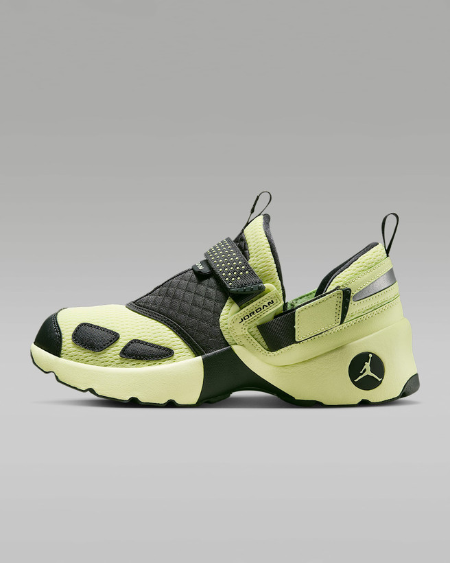 کتونی روزمره زنانه Jordan Trunner LX برند Nike (نایک)