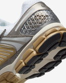 کتونی روزمره زنانه Nike Zoom Vomero 5 برند Nike (نایک)