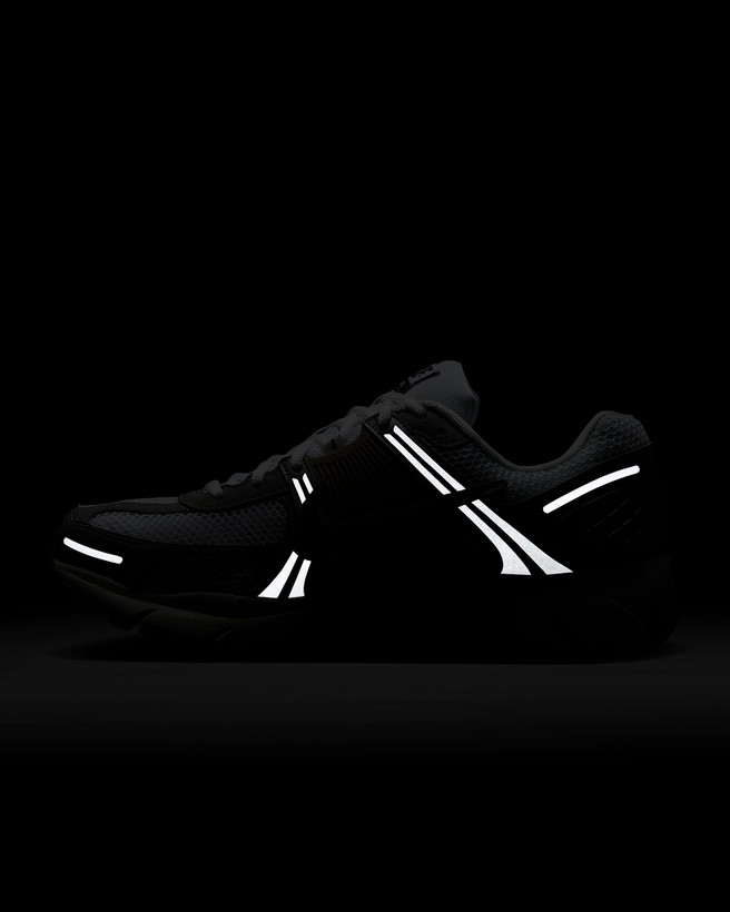 کتونی روزمره زنانه Nike Zoom Vomero 5 برند Nike (نایک)
