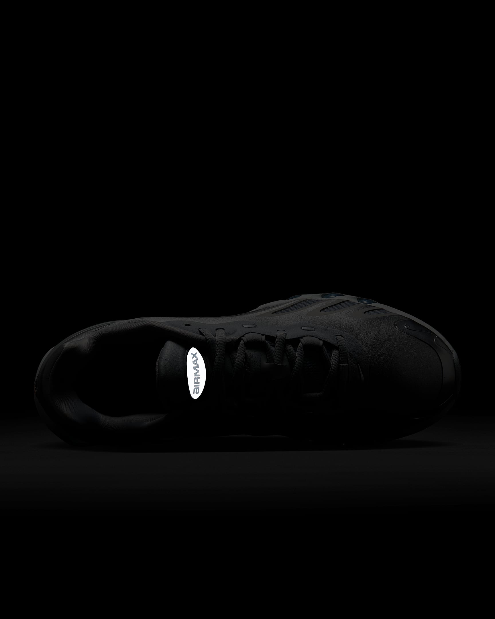 کتونی روزمره زنانه Nike Air Max Dn8 برند Nike (نایک)