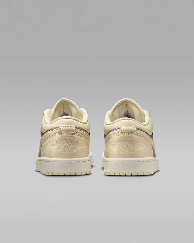 کتونی روزمره زنانه Air Jordan 1 Low SE برند Nike (نایک)