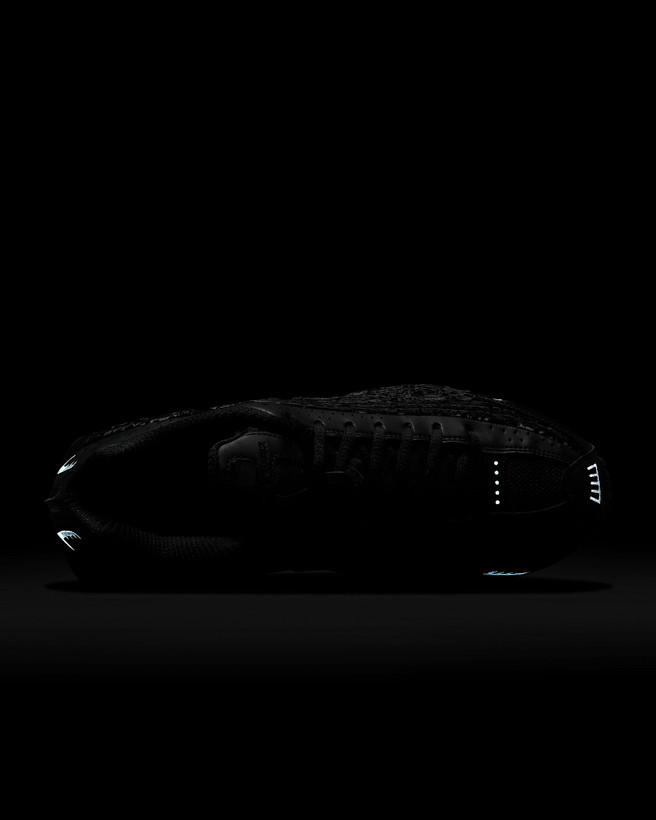 کتونی روزمره زنانه Nike Shox R4 برند Nike (نایک)