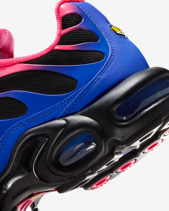 کتونی روزمره زنانه Nike Air Max Plus برند Nike (نایک)