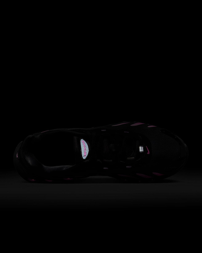 کتونی روزمره زنانه Nike Air Max Dn8 برند Nike (نایک)