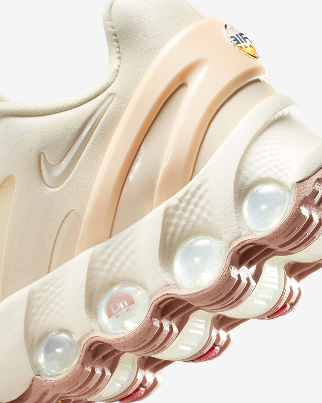 کتونی روزمره زنانه Nike Air Max Dn8 برند Nike (نایک)