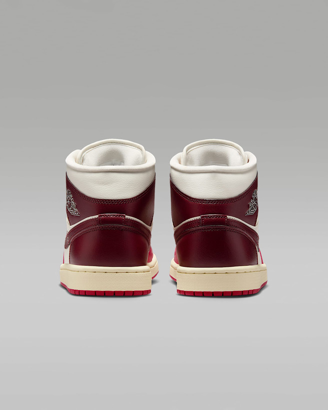 کتونی روزمره زنانه Air Jordan 1 Mid برند Nike (نایک)