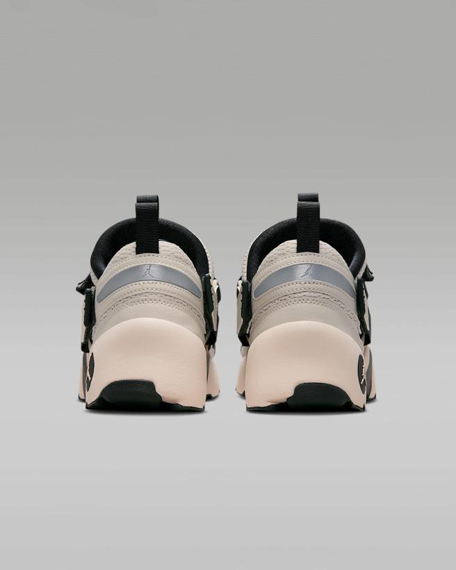 کتونی روزمره زنانه Jordan Trunner LX برند Nike (نایک)