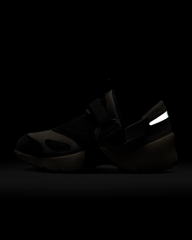 کتونی روزمره زنانه Jordan Trunner LX برند Nike (نایک)