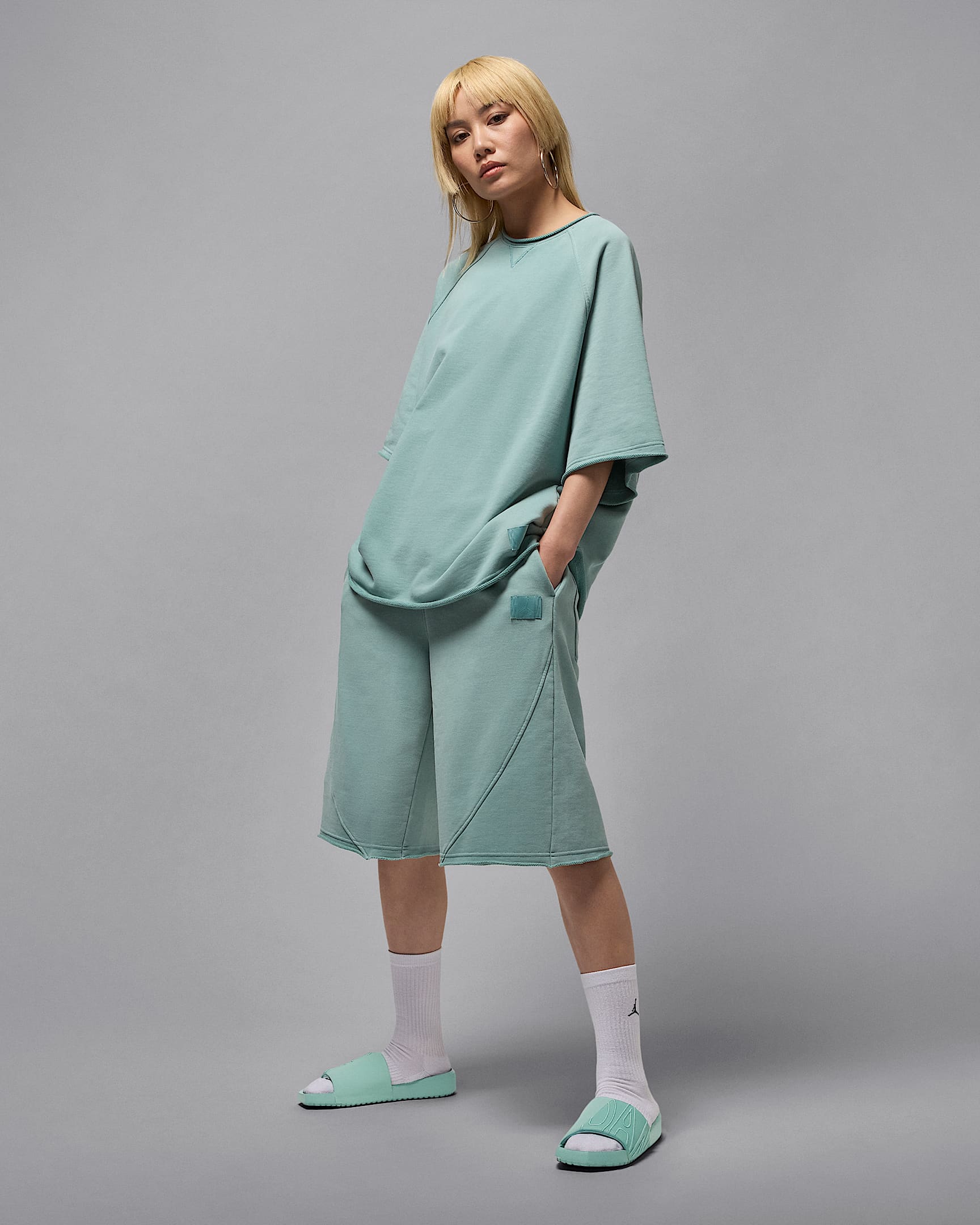 کتونی روزمره زنانه Jordan NOLA برند Nike (نایک)