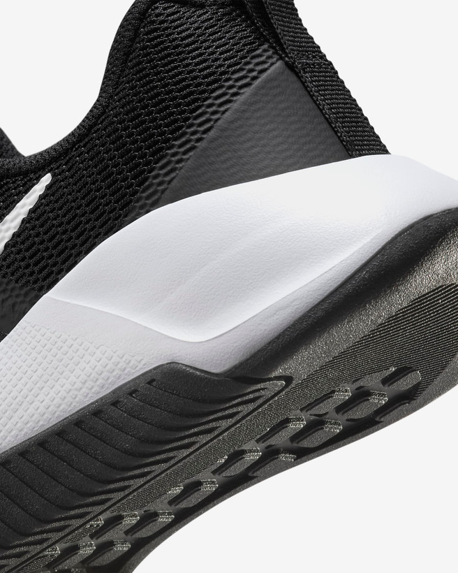 کفش ورزشی زنانه Nike MC Trainer 3 برند Nike (نایک)