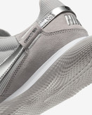 کفش ورزشی زنانه Nike Streetgato برند Nike (نایک)