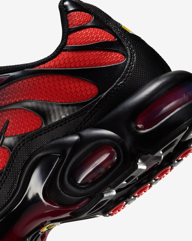 کتونی روزمره کفش مردانه Nike Air Max Plus برند Nike (نایک)