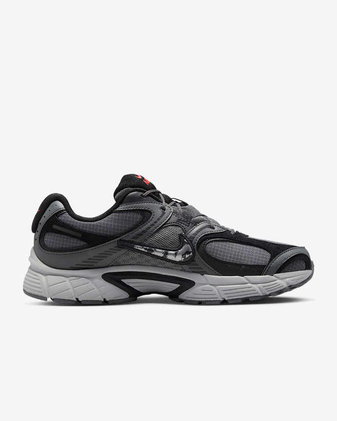 کتونی روزمره کفش مردانه Nike V5 RNR SE برند Nike (نایک)