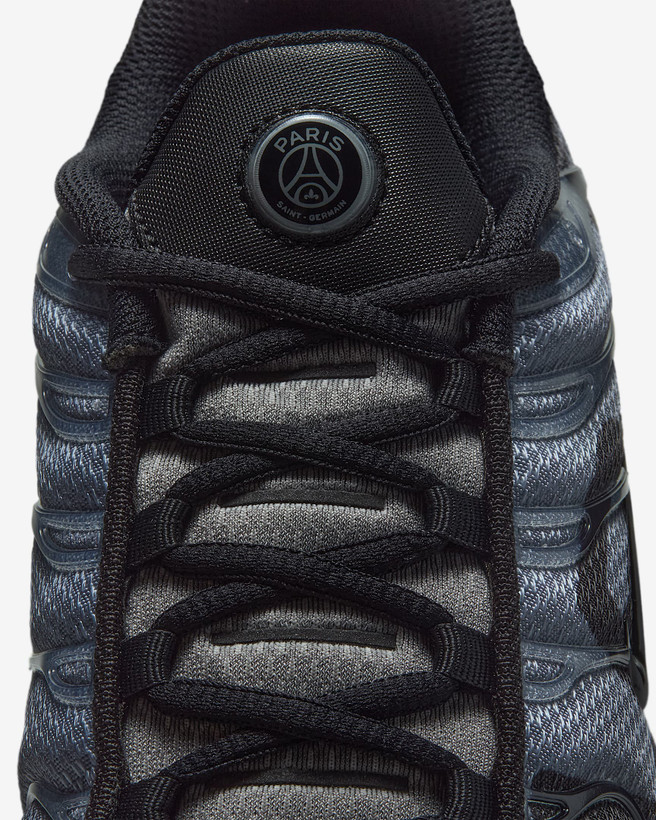 کتونی روزمره کفش مردانه Paris Saint-Germain Air Max Plus Premium برند Nike (نایک)