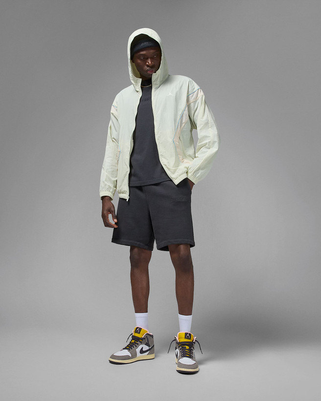 کتونی روزمره کفش مردانه Air Jordan 1 Mid SE برند Nike (نایک)