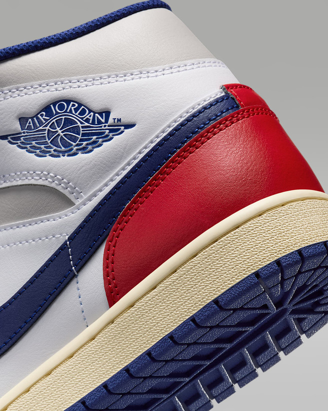 کتونی روزمره کفش مردانه Air Jordan 1 Mid برند Nike (نایک)