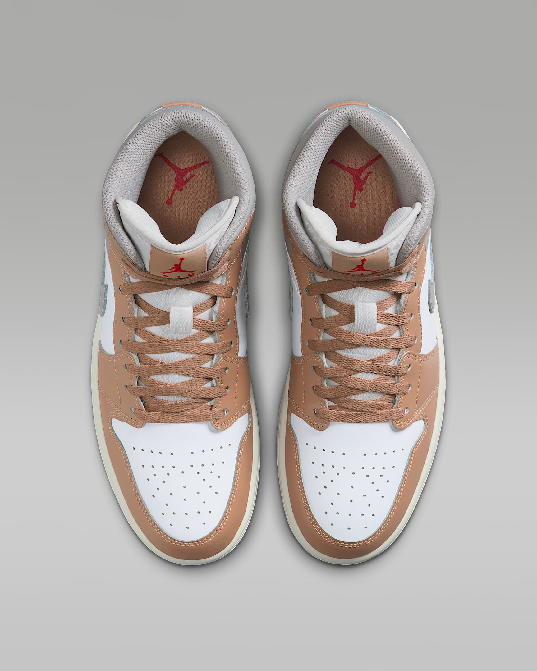 کتونی روزمره کفش مردانه Air Jordan 1 Mid برند Nike (نایک)