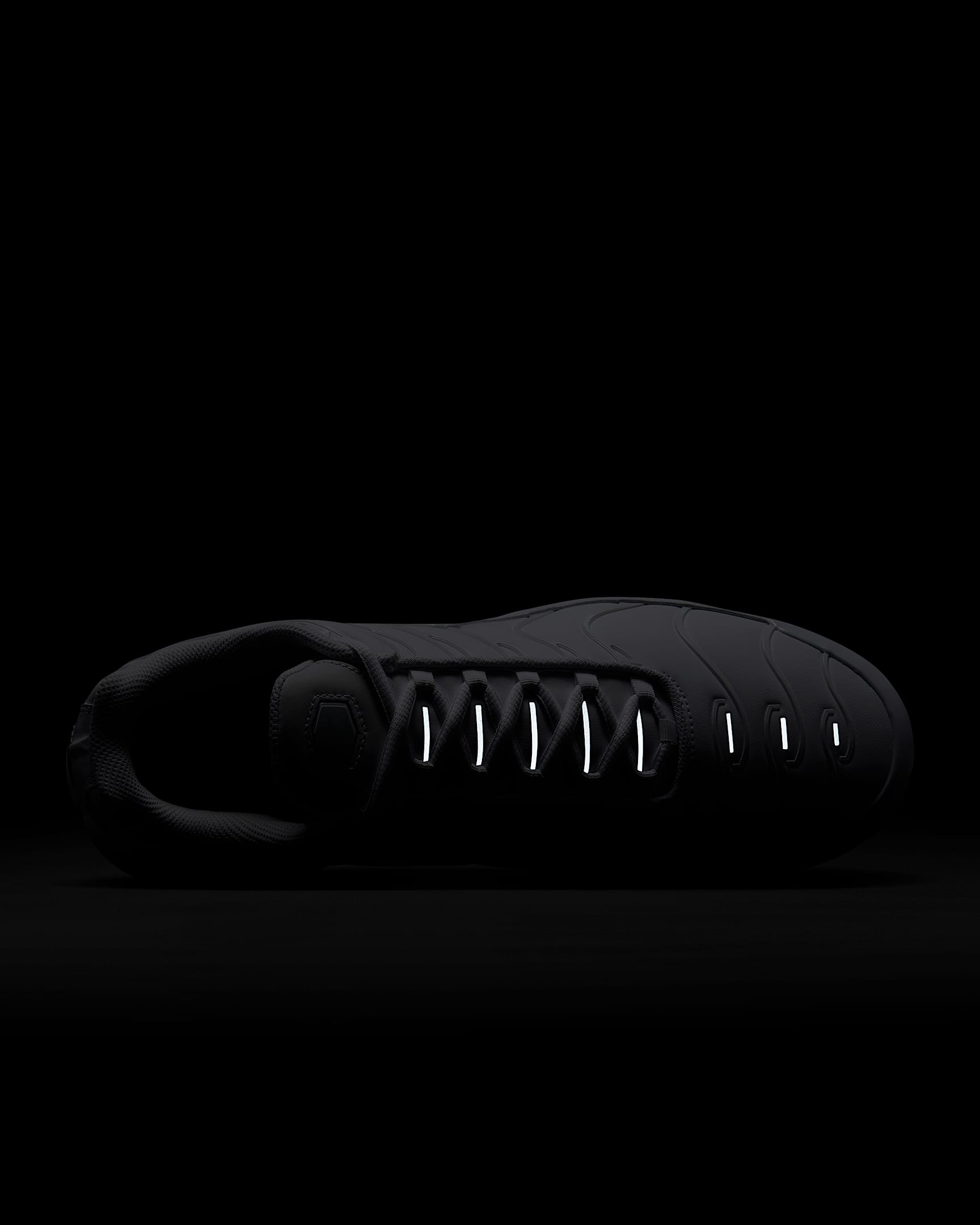 کتونی روزمره کفش مردانه Nike Air Max Plus G برند Nike (نایک)