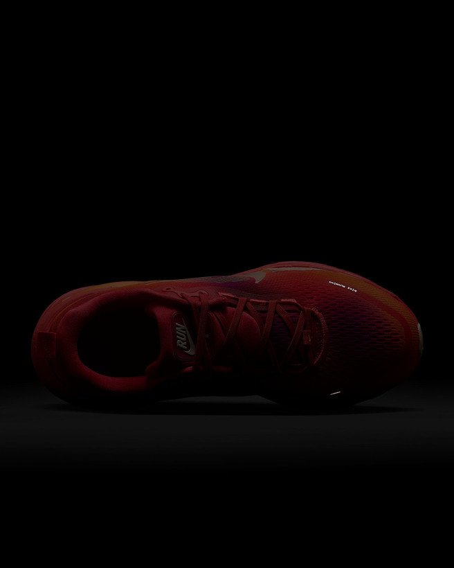 کتونی روزمره کفش مردانه Nike Vomero 18 SE برند Nike (نایک)