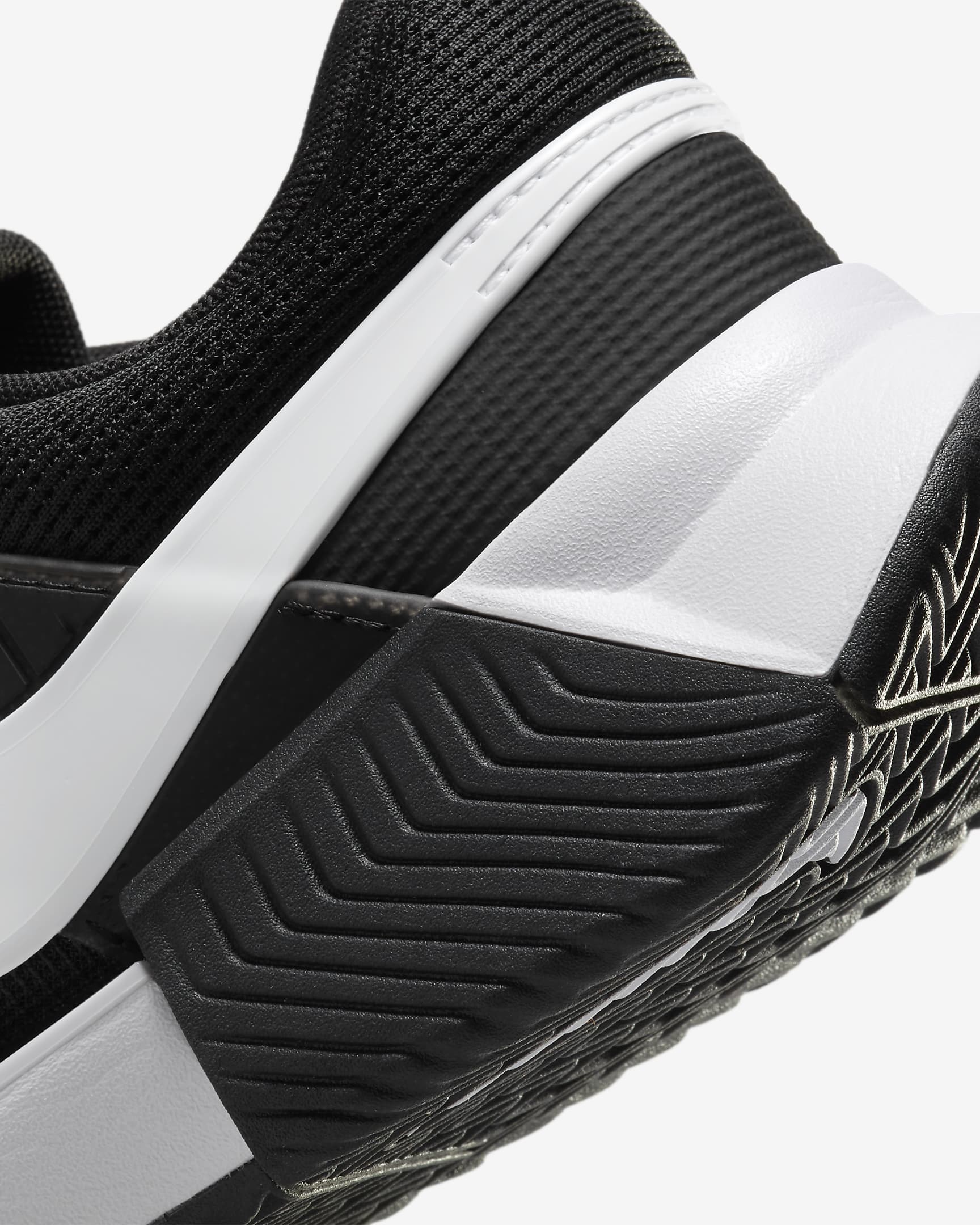 کتونی روزمره کفش مردانه Nike GP Challenge 1 برند Nike (نایک)
