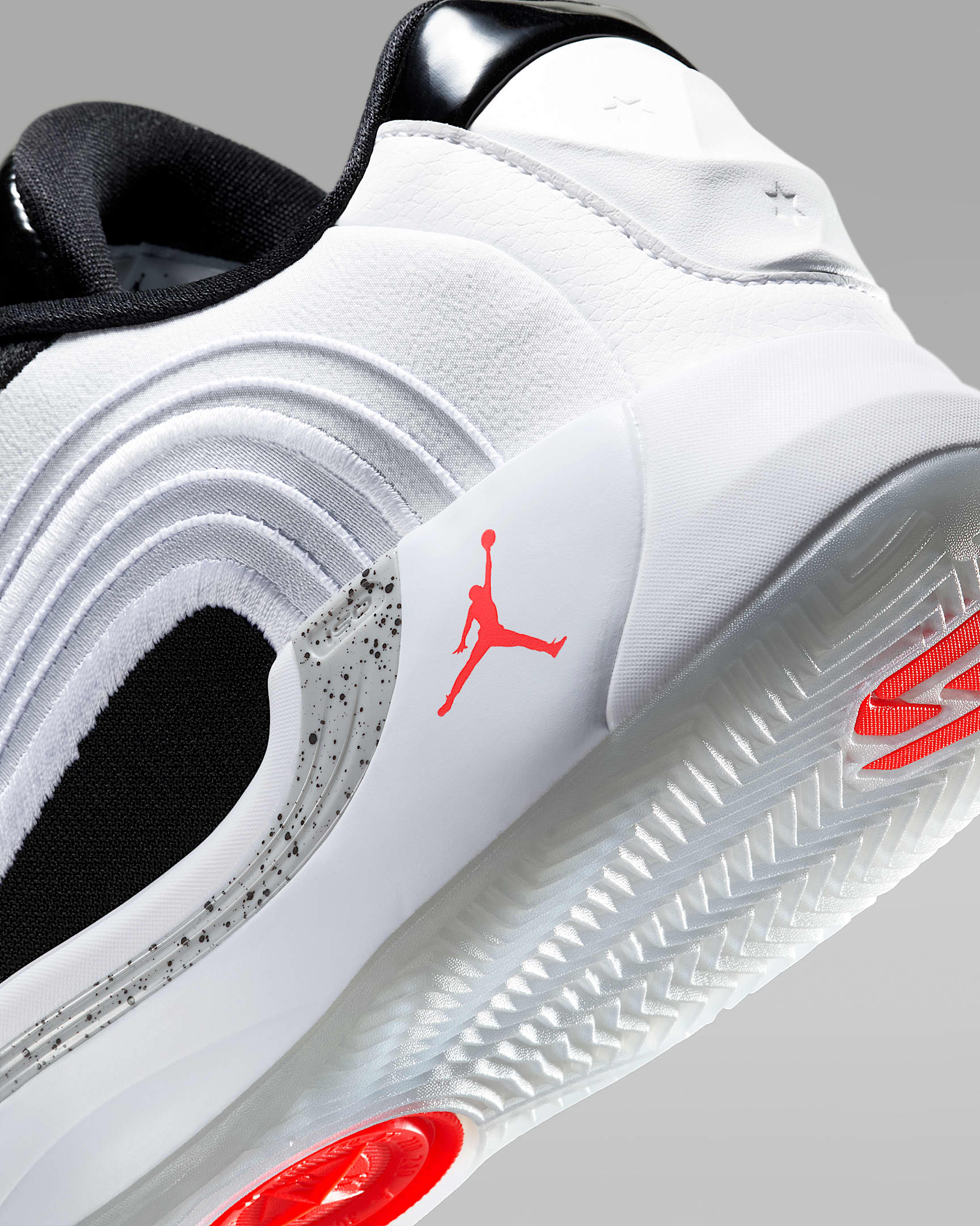 کفش ورزشی کفش مردانه Luka 4 "White Cement" برند Nike (نایک)