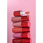رژ لب مایع Revolution Pout Tint با رنگ مِیو مورد علاقه